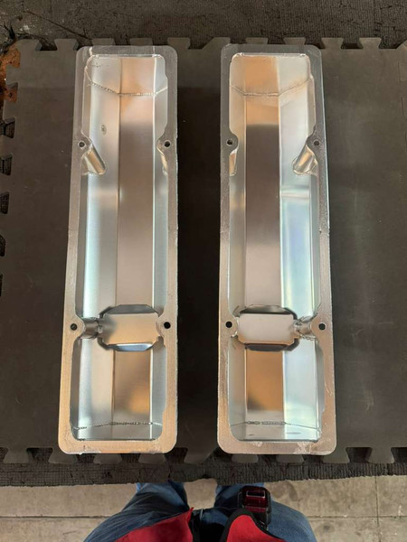 Speedmaster : Outlet® OUT-29321000 Chevy SBC 350 Chrome Fabricated Valve Covers - Tall w/o Hole