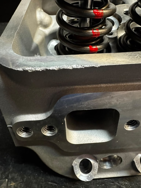 Speedmaster : Outlet® OUT-29754422 Chevy SBC 350 190cc 64cc Straight Solid Flat Assembled Cylinder Heads